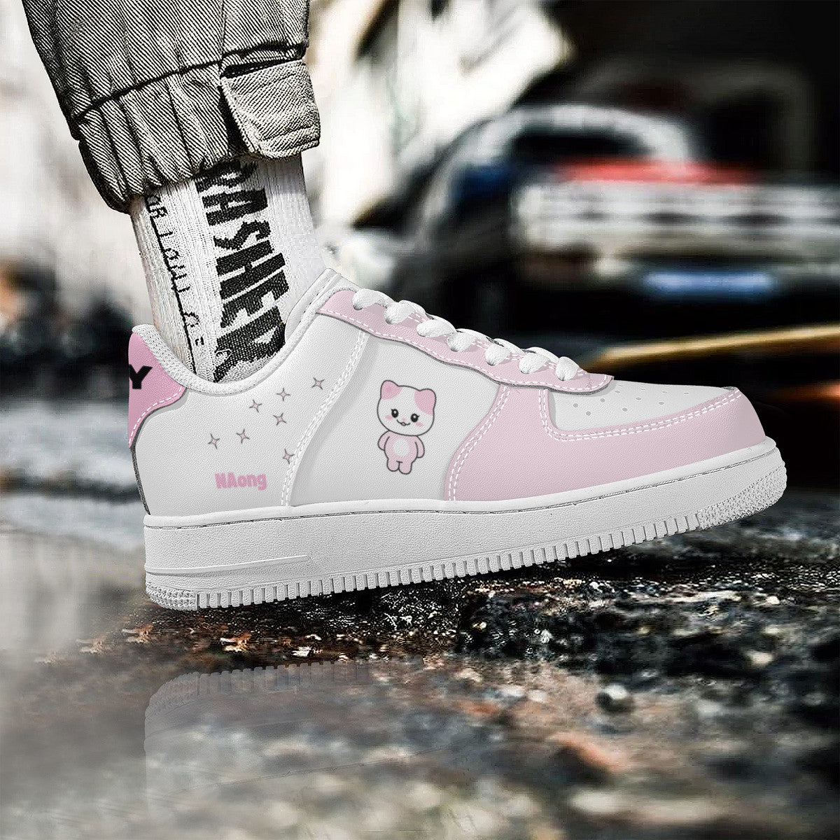 Itzy Yuna Sneakers - Twinzy NAong Low Top Unisex Sneaker