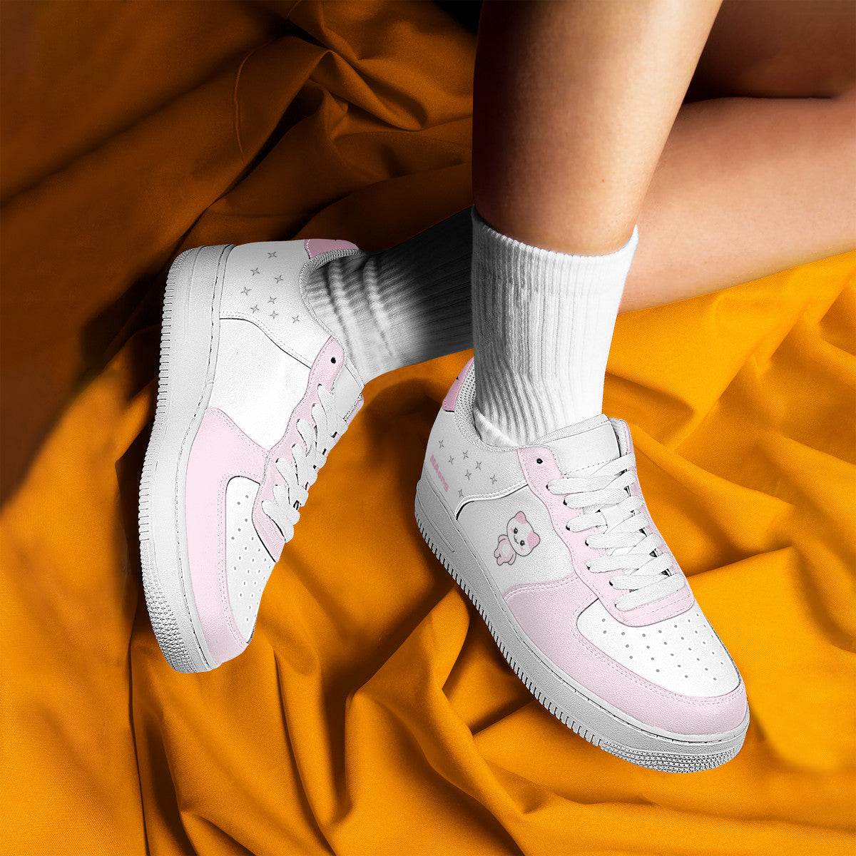 Itzy Yuna Sneakers - Twinzy NAong Low Top Unisex Sneaker