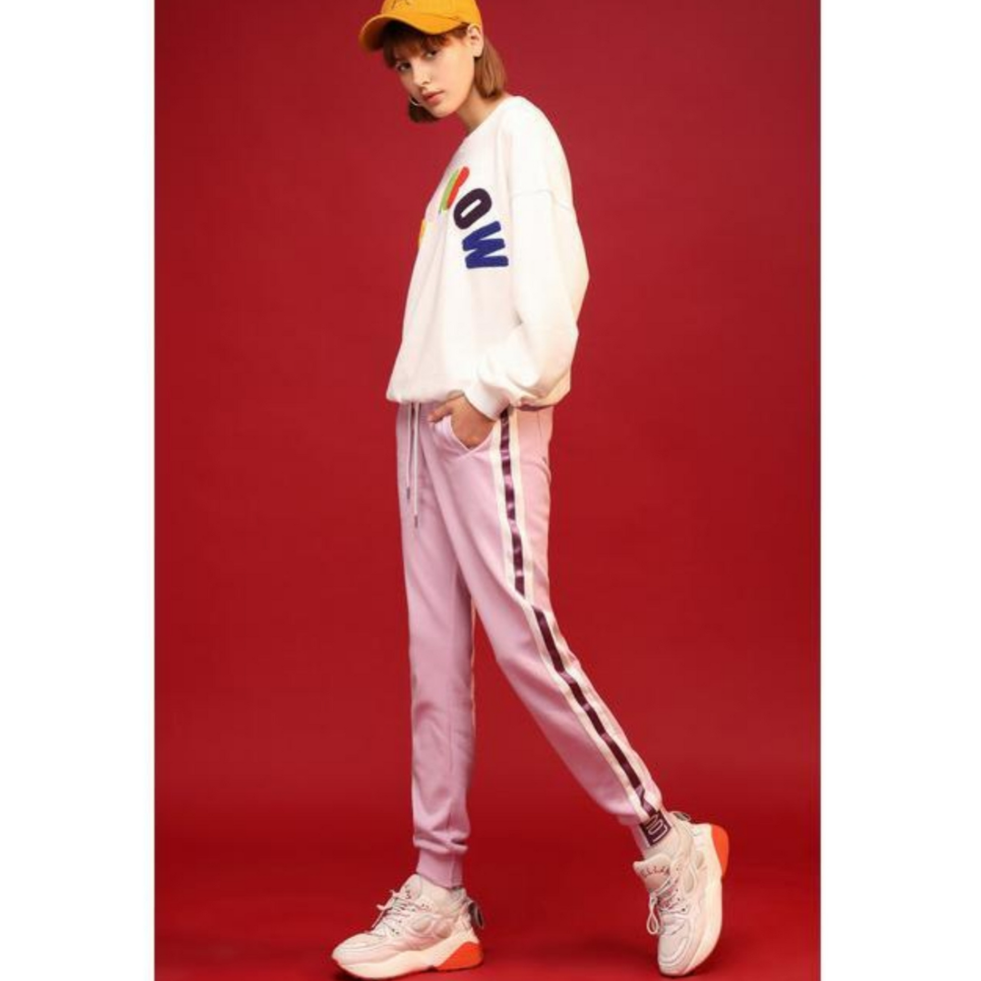 Light purple trackpants with white stripes - SD-style-shop