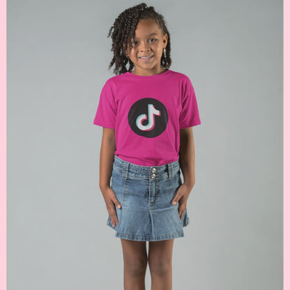 TikTok kids t-shirt with round TikTok logo - SD-style-shop
