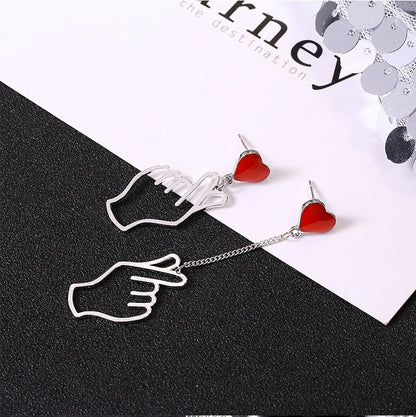 Asymmetric fingerheart Earrings - SD-style-shop